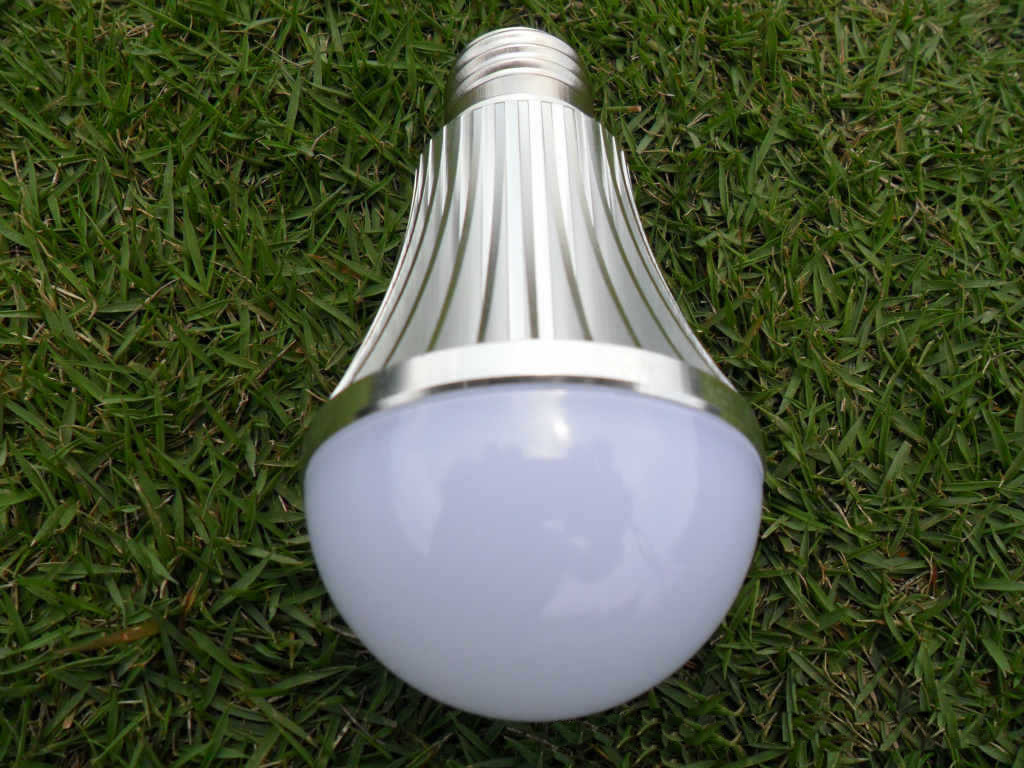 【室內照明首選燈具 led球泡燈5w 高品質高亮度廠家直銷質保兩年】價